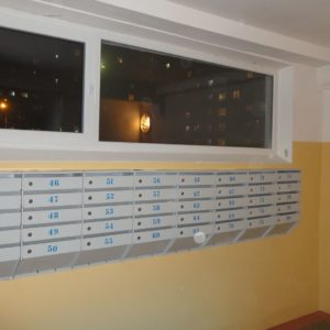 Неоткрывающиеся окна для подъезда / серия FRM1124